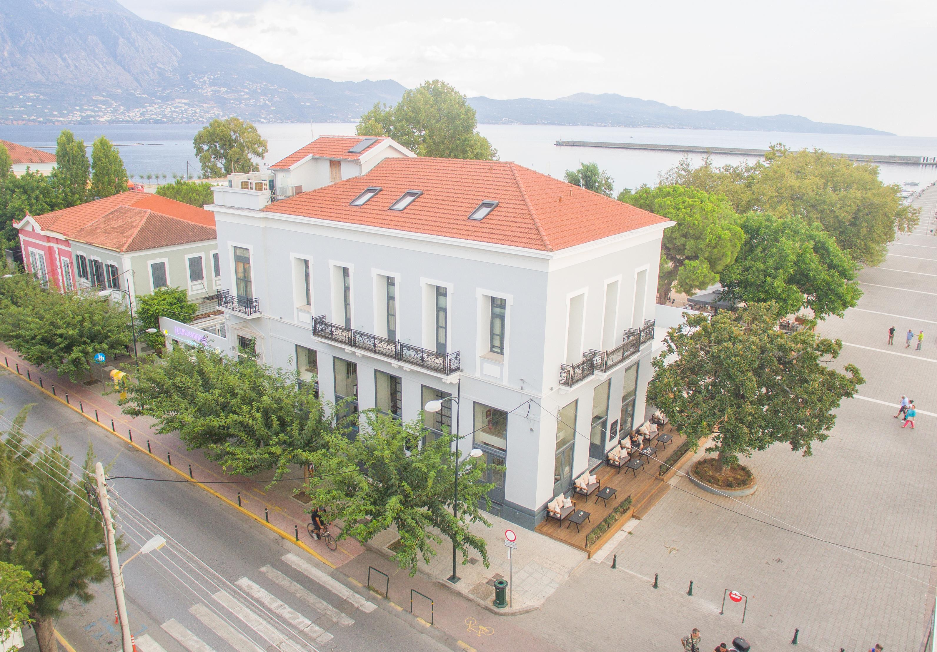 Panellinion Luxury Rooms 卡拉马塔 外观 照片